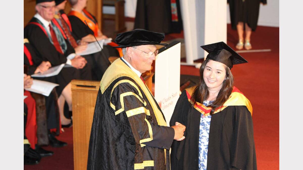 Graduating from Charles Sturt University with a Bachelor of Oral Health (Therapy/Hygiene) is Sarah Farrell. Picture: Daisy Huntly