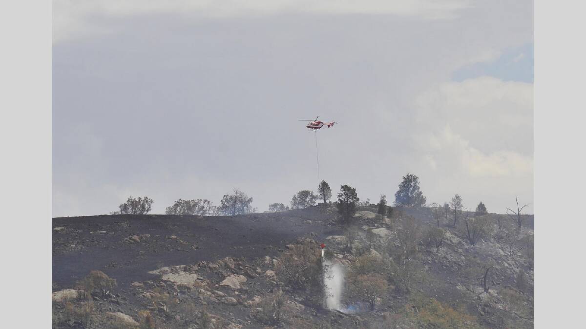 A bushfire that started along Mates Gully Road quickly spread towards Tarcutta. January 8, 2013. Picture: Oscar Colman