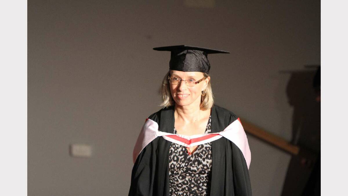 Graduating from Charles Sturt University with a Bachelor of Arts (Fine Arts) with distinction is Mary Lapsley. Picture: Daisy Huntly