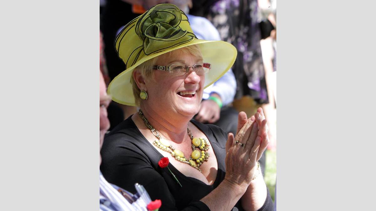 Janette Tucket of Wagga shows her joy at backing Fiorente to win the cup. Picture: Les Smith