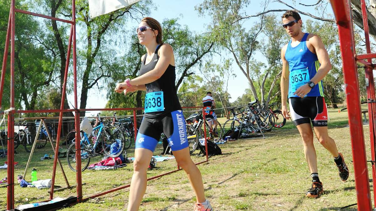 Wagga Triathlon Club's come-and-try duathlon: Dayna Lipplegoes and Jared Kahlefeldt. Picture: Alastair Brook