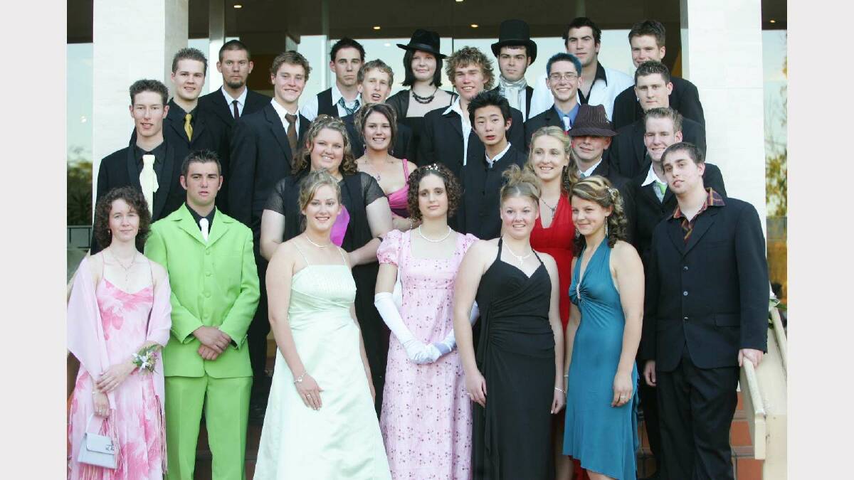 The Year 12 class at the Wagga Christian College formal in 2005. Picture: Les Smith