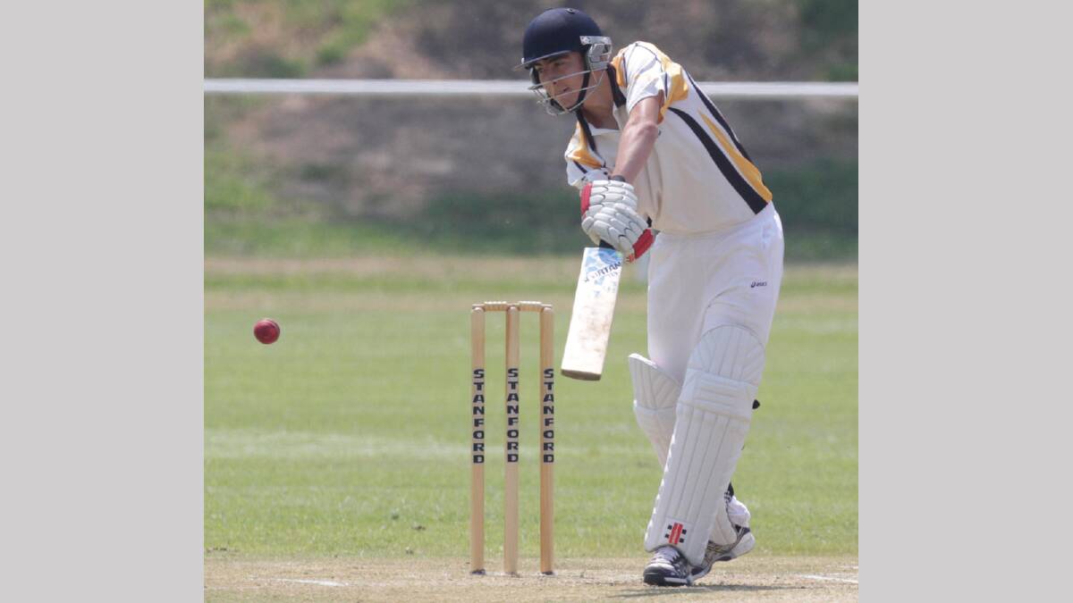 Alex Coetzer batting for Wagga RSL against Wagga City. Picture: Les Smith