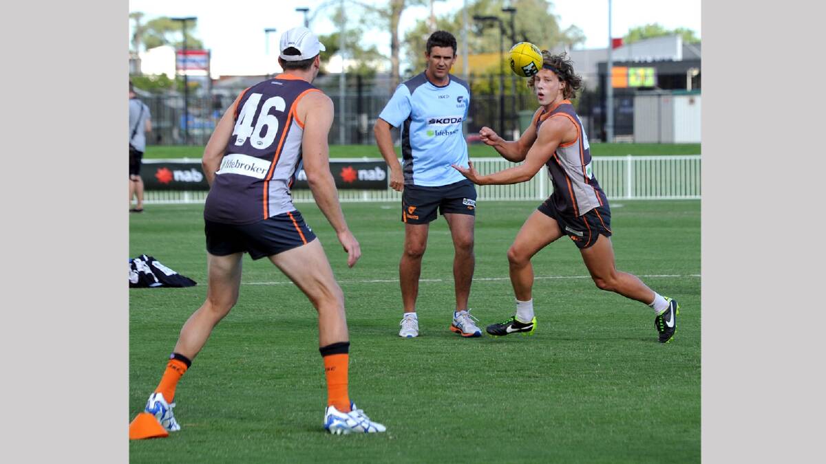 GWS Giants during their training run on Robertson Oval. Picture: Les Smith