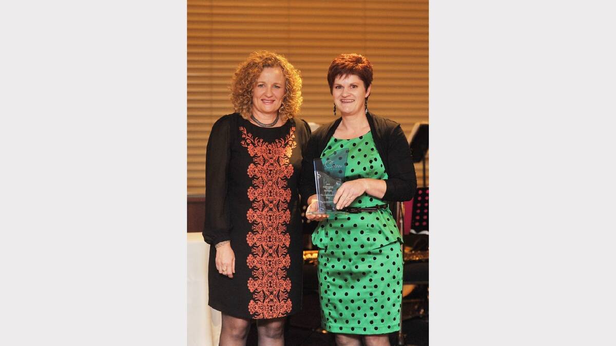 Wagga Marketplace Ambassador Katrina Chambers presents Outstanding Small Business Award Winner Heather Hassall from The Leprechauns Bean her award. Picture: Alastair Brook