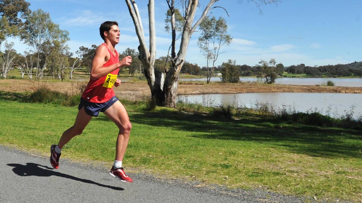 Lake to Lagoon 2013 - third place runner James Davy. Picture: Les Smith