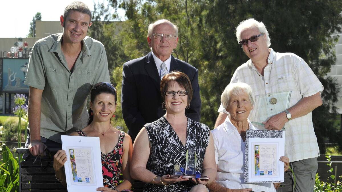 Winning entrants Sir Joseph Banks medal 2013 (back) Andrew Milgate, co-ordinator Peter Moloney, winner Wayne Geale, (front) Nadine Milgate, Jodie Wilesmith and Fay Permezel. Picture: Les Smith
