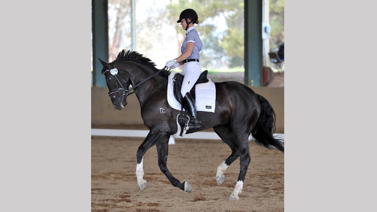 Sharon Potter of Wagga on Bradgate Park Delila in the prep B dressage test at CSU equestrian centre. Picture: Les Smith