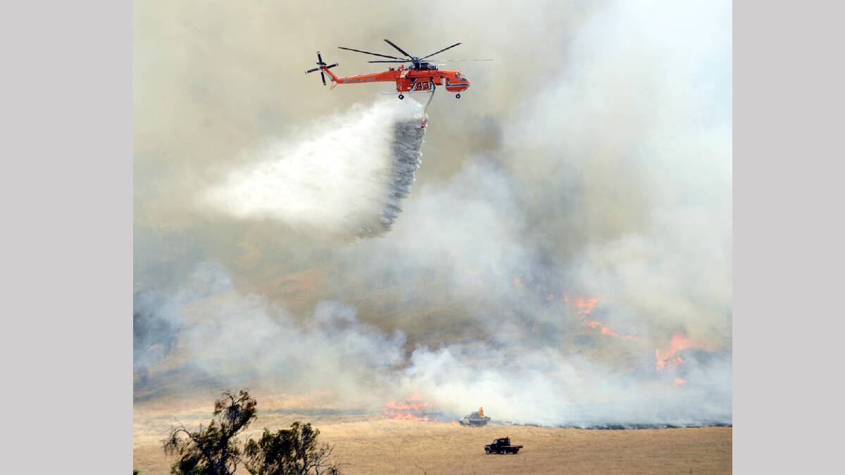 Oura fire. Pictures: Les Smith