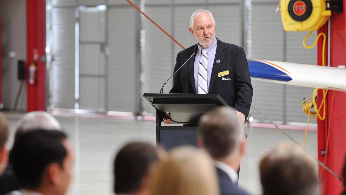 Wagga mayor Rod Kendall speaks at the ceremony. Picture: Alastair Brook