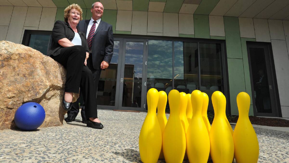 SKITTLED: NSW Health Minister Jillian Skinner and member for Wagga Daryl Maguire show their delight that stage one of Wagga Base Hospital’s redevelopment has been “skittled”. Picture: Les Smith