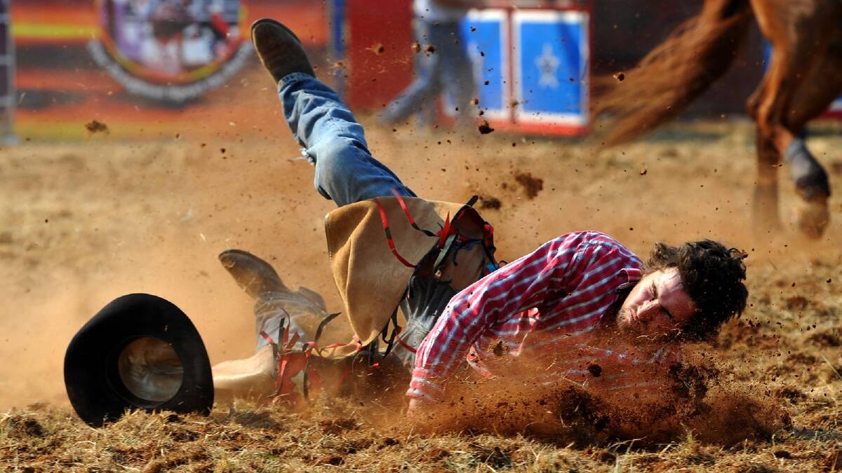 FORMER world champion cowboy Brad Pearce endured the best and the worst of rodeo competition at the Coolamon Rodeo on Saturday.