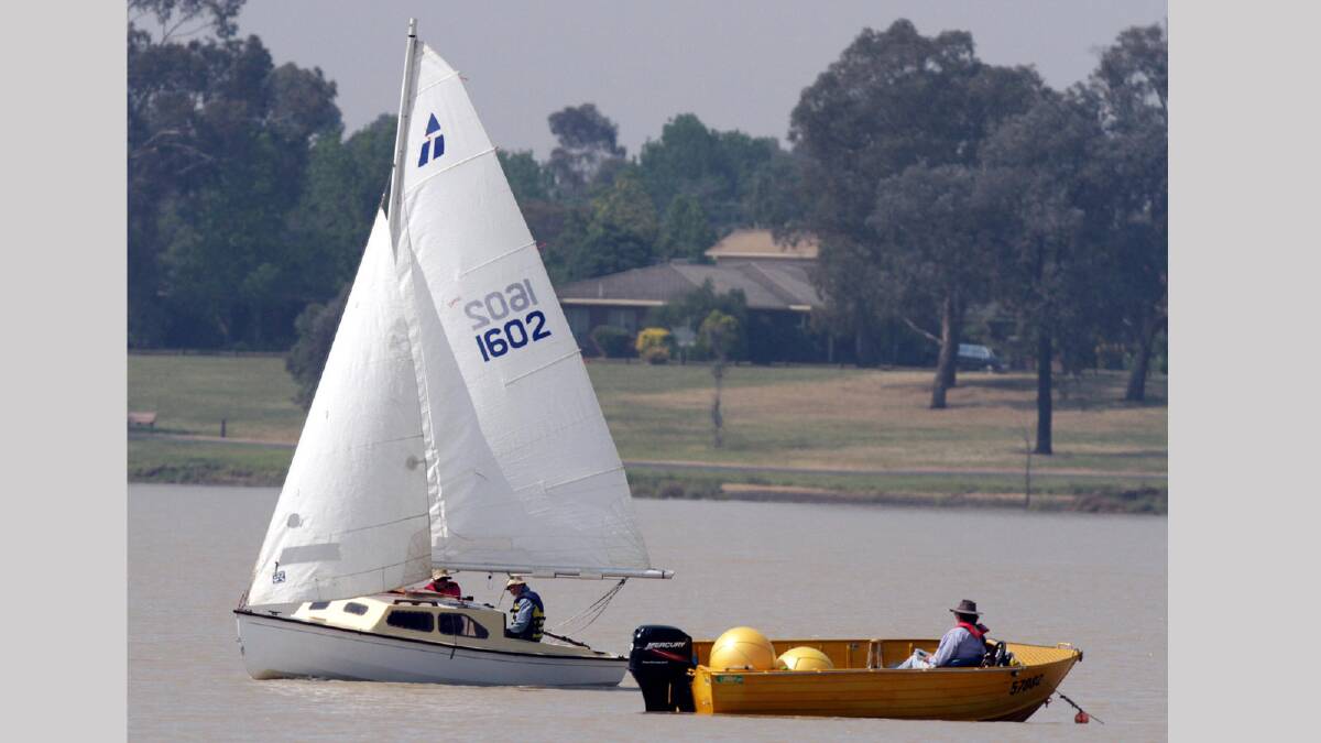 Sailing on Lake Albert. Picture: Les Smith