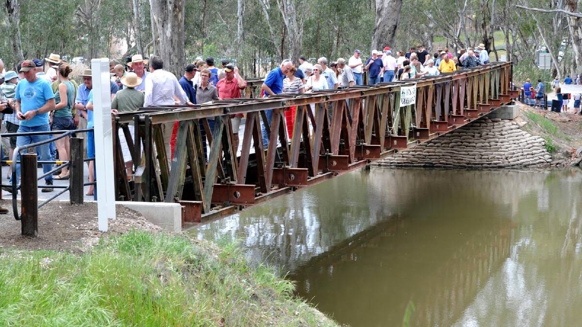 The official opening of the Rocky Waterholes Bridge as part of Narrandera's sesquicentenary celebrations. Picture: Les Smith