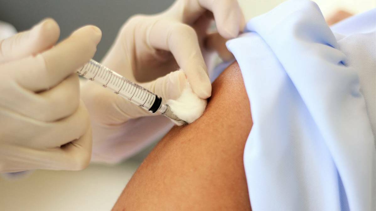 Riverina COVID vaccination rates climbing as Wagga hits milestone