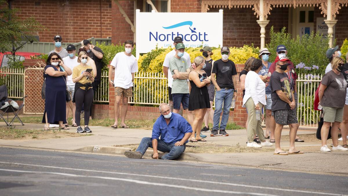 Murray Street in Wagga has been filled with hundreds of people over the last few days lining up for a COVID-19 test. Picture: Ash Smith