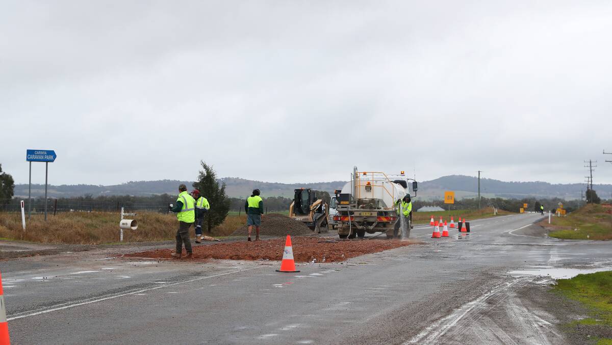 ON THE MEND: Wagga City Council started repairs at the intersection of Old Narrandera Road at the Pine Gully Road. The area has been plagued with the reocurrance of potholes. Photo: Emma Hillier 