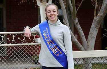 Backing: 2017 Wagga Miss Showgirl Emma Gorman is also supportive of the name change. Picture: Emma Hillier. 