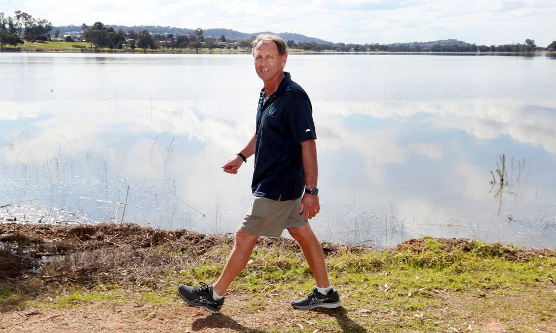 ON A MISSION: Lake Albert man Paul Mowbray is walking 454 kilometres to raise funds to make his dream come true. He wants to help establish a Lifehouse outreach program in Wagga to benefit Riverina's cancer patients. Picture: Les Smith