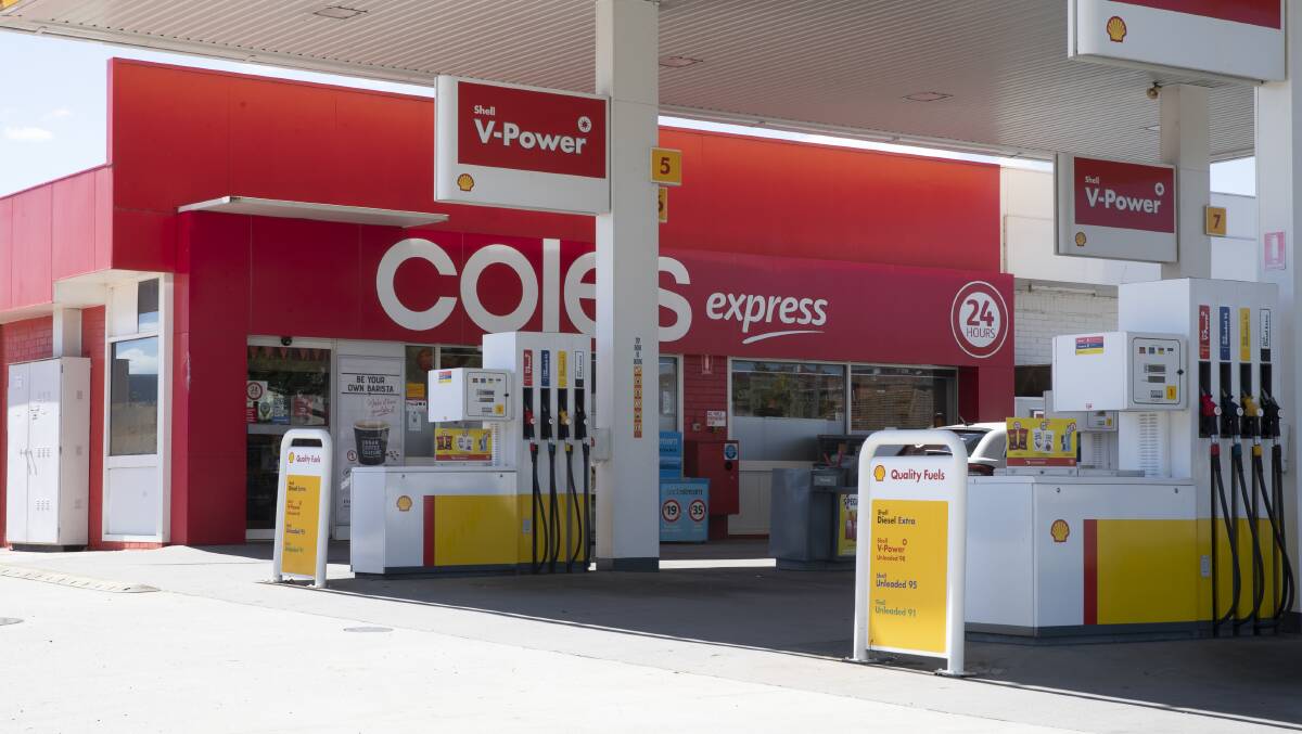 CRIME SCENE: Police were called to an armed robbery at the Shell Coles Express service station in Edward Street on Friday morning. Picture: Madeline Begley 