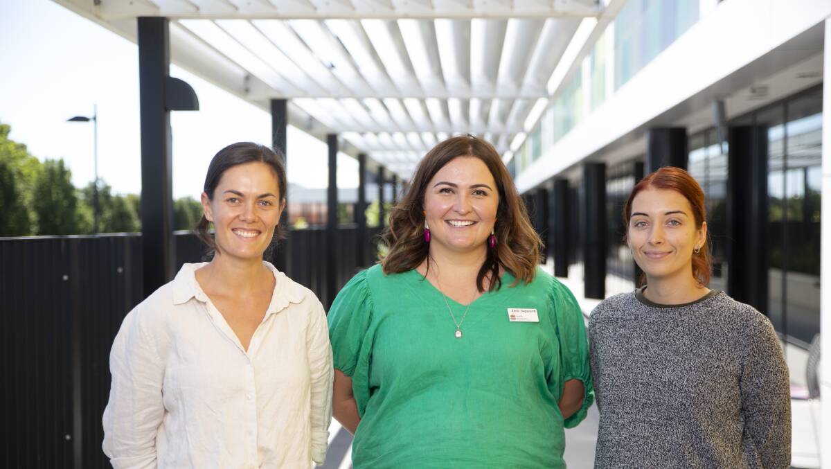 NEW FACES: MLHD nurse manager Annie Skipworth (centre) with graduate registered nurses Imogen Scott (left) and Shannon Daniells (right). Picture: Madeline Begley.