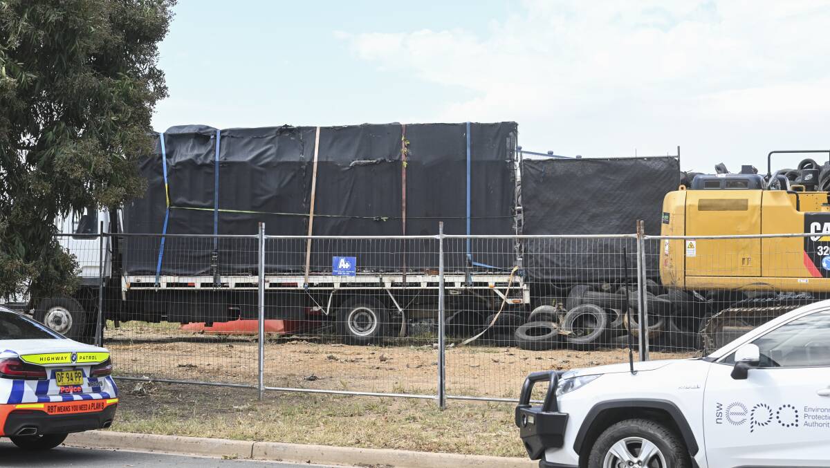 The truck seen boxed in at the Dahlsens site on Bennu Circuit. Picture by Mark Jesser