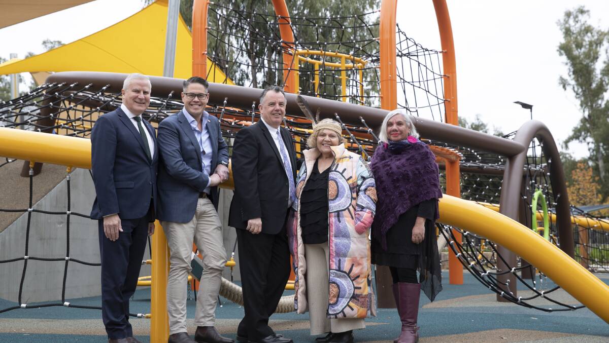 Michael McCormack (left to right), Wes Fang, Dallas Tout, Aunty Mary Atkinson and Aunty Cheryl Penrith officially opening the Wagga Beach Riverside Precinct on Tuesday. Picture: Madeline Begley