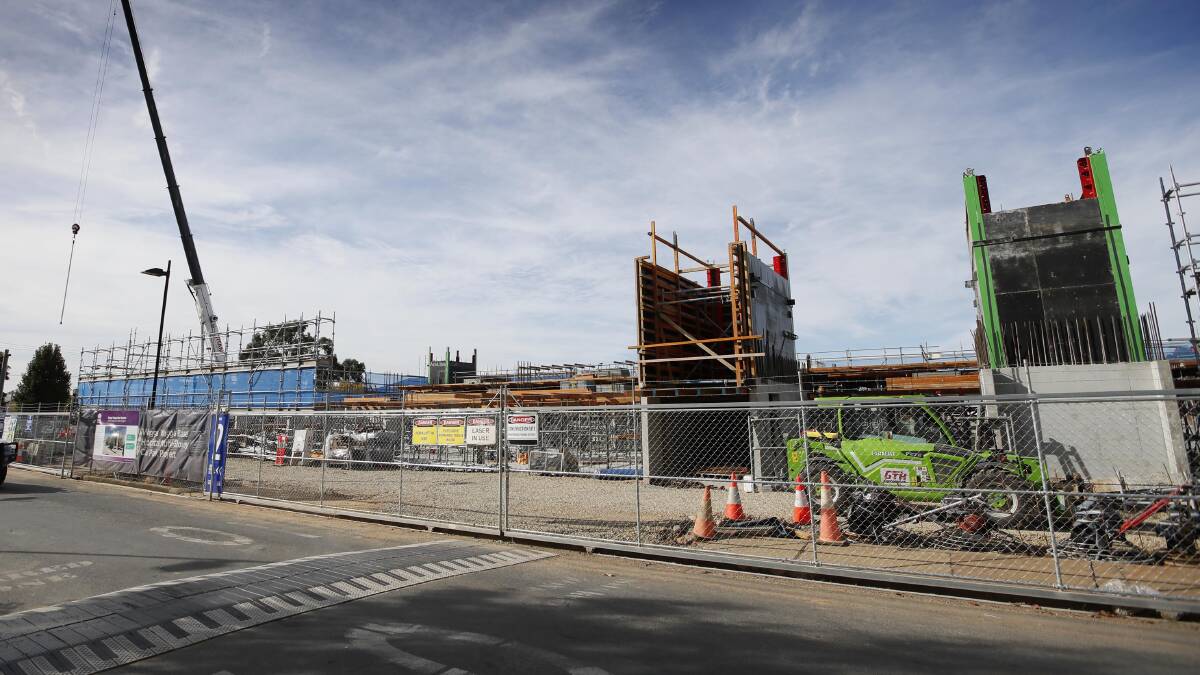 The current build sites for Wagga Base Hospital's new multi-storey car park, which is expected to finish in late 2022. Picture: Les Smith 