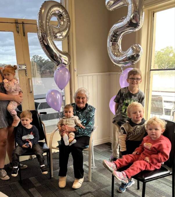 SPECIAL MOMENT: Yvonne Langdon with her six great-great-grandchildren Macey, Lucas, Cooper, Jaylen, Kalyn and Amelia. Picture: Contributed