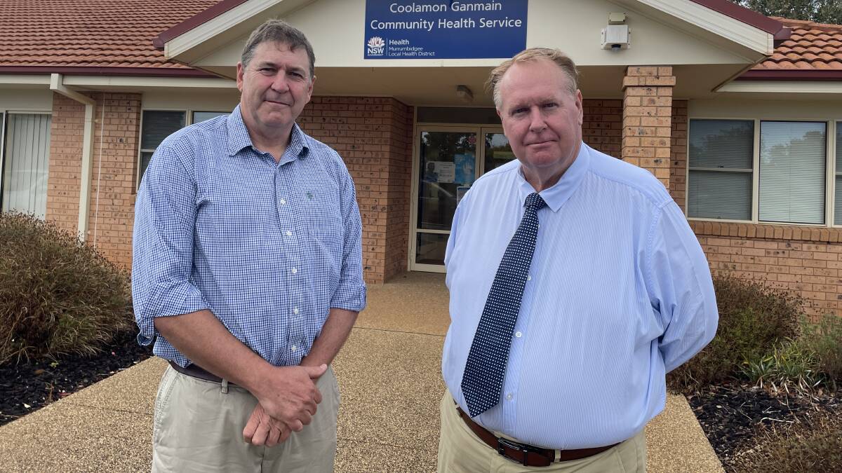 Coolamon Shire General Manager Tony Donoghue (L) and mayor David McCann. Picture by Andrew Mangelsdorf 