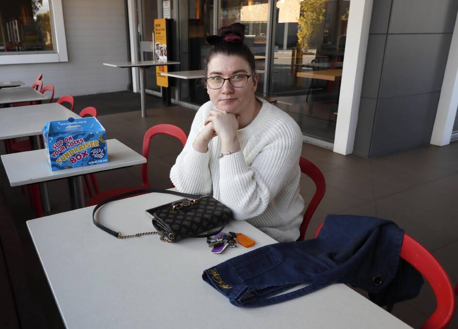 TOUGH ASK: Wagga student Rikki-Sue King has struggled to make ends meet amid soaring inflation. Picture: Les Smith