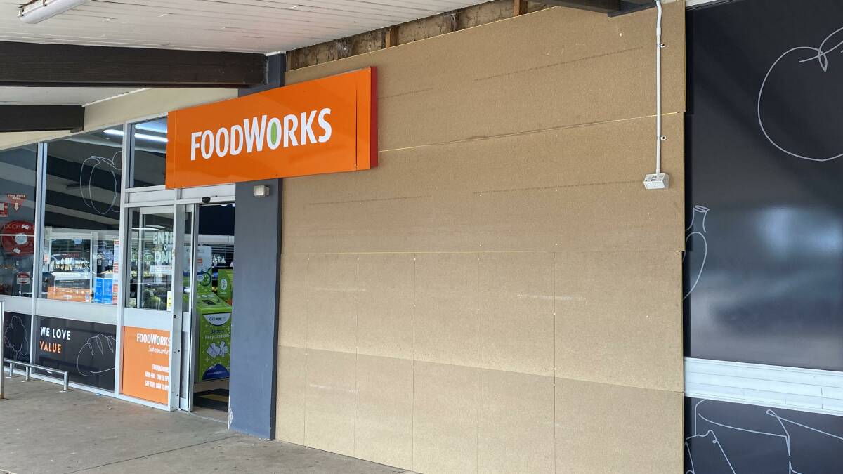 RAM-RAID: The boarded-up front entrance to the Driver Plaza FoodWorks where the attempted ram-raid took place on Tuesday morning. PHOTO: Vincent Dwyer