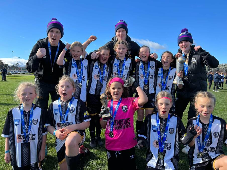 WINNERS: The Wagga City Wanderers U10's girls team is all smiles after winning their grand final at the Kanga Cup. Picture: Wagga City Wanderers Facebook
