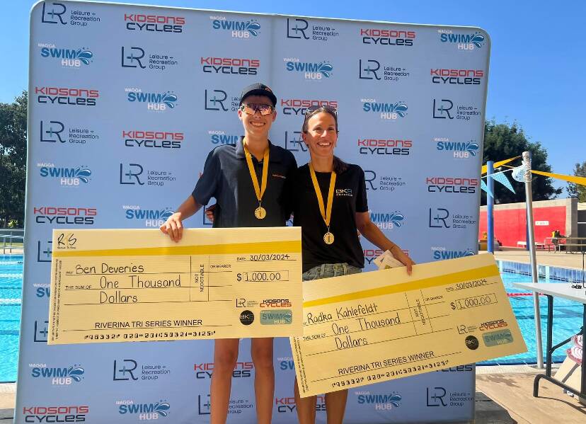 Riverina Tri Series 2024 champions Ben Devries and Radka Kahlefeldt following the conclusion of the West Wyalong triathlon. Picture by Riverina Tri Series