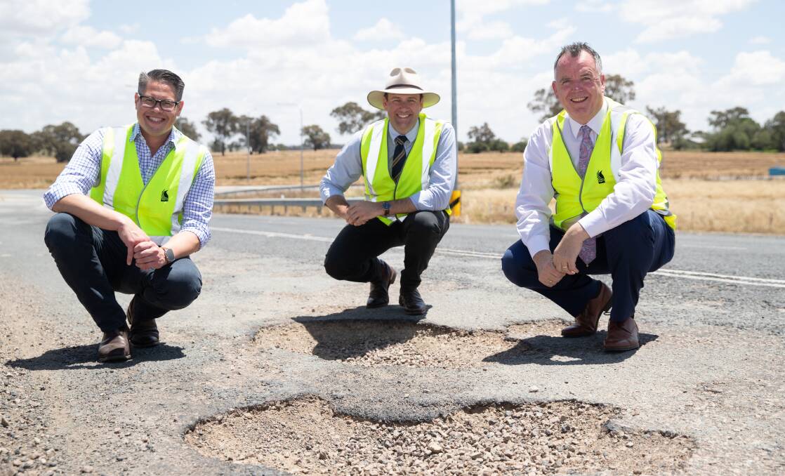 Duty MLC Wes Fang, NSW Minsiter for regional transport and roads Sam Farraway and Wagga Mayor Dallas Tout. Picture by Madeline Begley