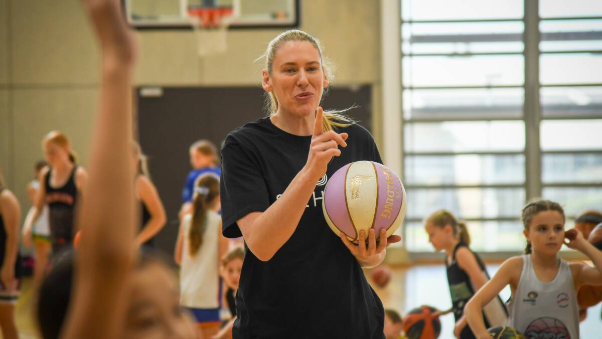 Lauren Jackson instructs junior players during the Wagga She Hoops program. Picture by Bernard Humphreys