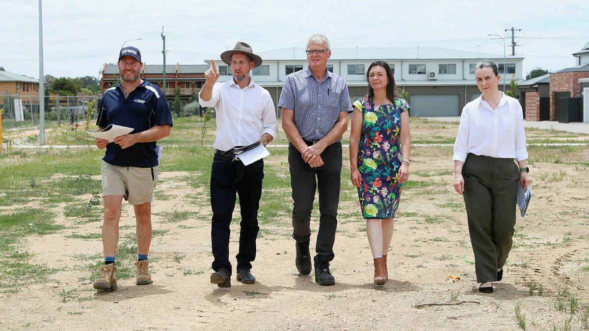 HIA chair Marty Keogh, Committee 4 Wagga chair Adam Drummond, HIA representative Tony Balding, RDA Riverina chief executive Rachel Whiting and RDA Riverina research officer Melanie Renkin. Picture by Les Smith