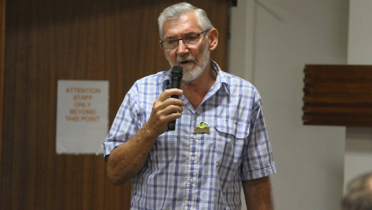 Leeton mayor Paul Maytom is worried about the threat of water buybacks in the Riverina, as negotations break down between the states.