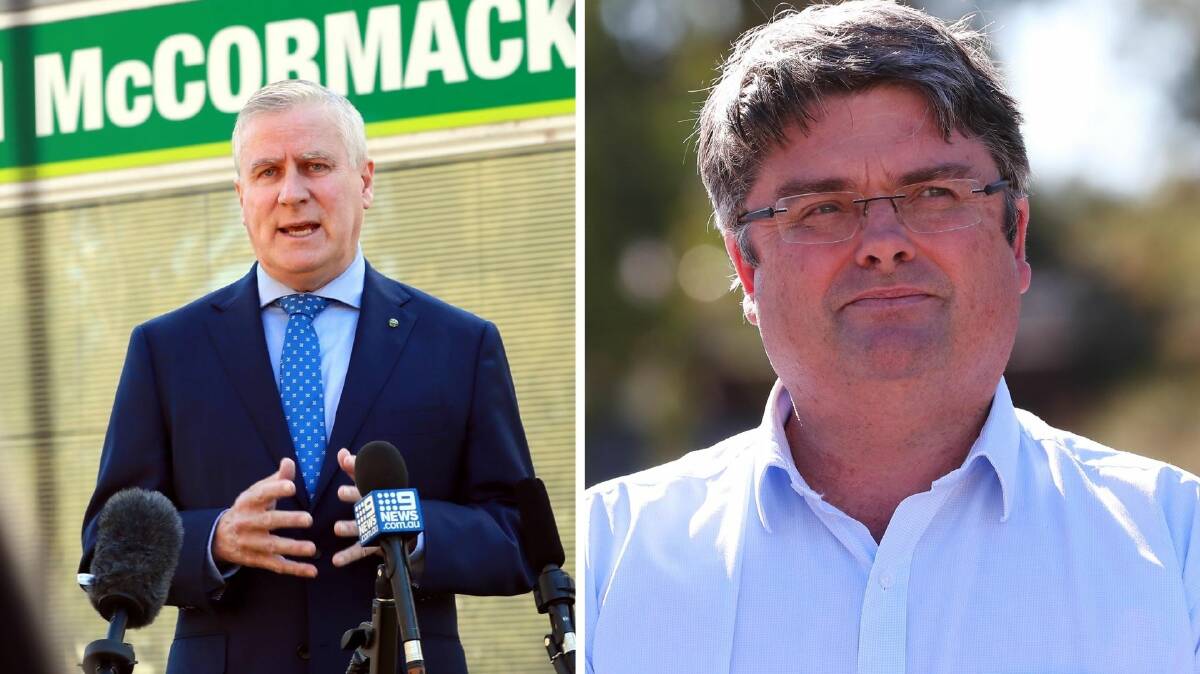 UNRESOLVED: Michael McCormack and Wagga City Council general manager Peter Thompson. Pictures: File