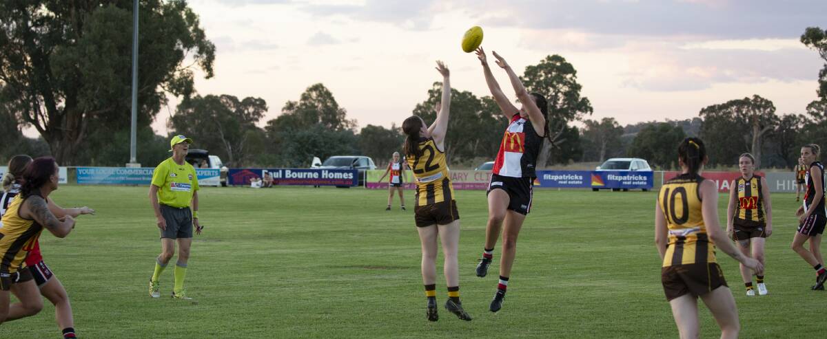 The Hawks secured a confidence boosting win in the last round before finals. Pictures: Madeline Begley 