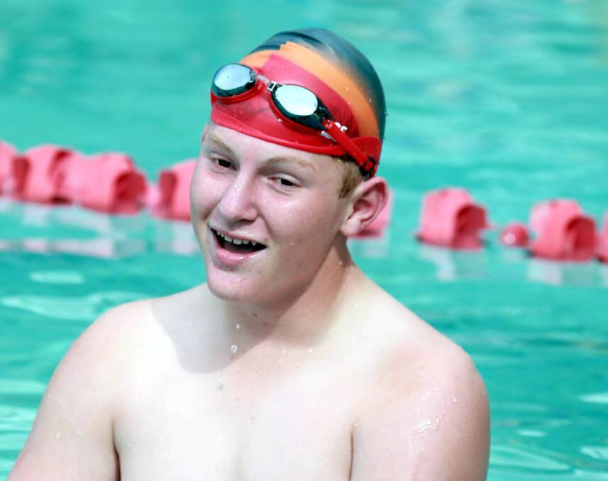Kooringal High School held their swimming carnival on Wednesday. Pictures: Les Smith