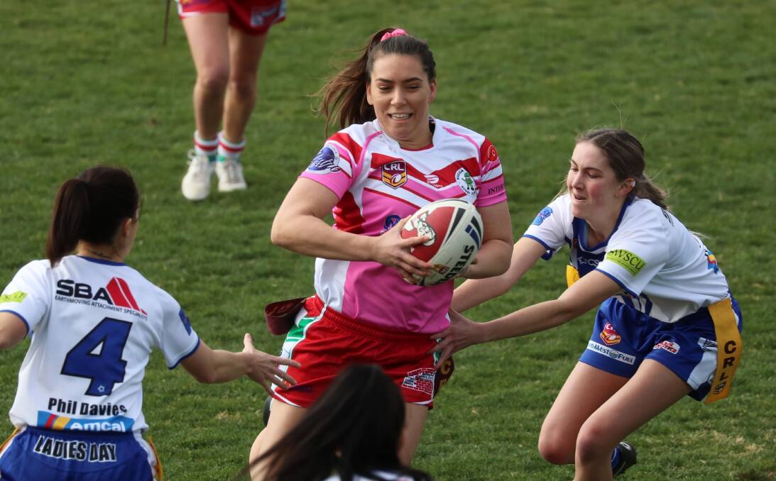 Gabrielle Suckling playing league tag for Wagga Brothers.