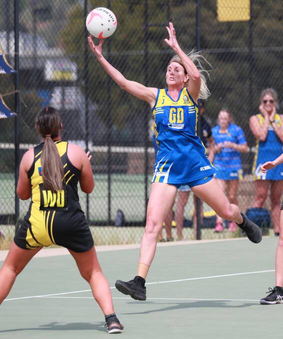 MCUE's Tracy Schulz-Cole in action during the 2020 A-reserve grand final. Picture: Les Smith