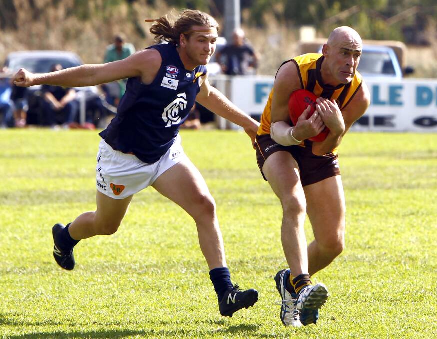 CLUB STALWART: East Wagga-Kooringal veteran Chris Jackson playing for the Hawks against Coleambally in 2017. Picture: Les Smith