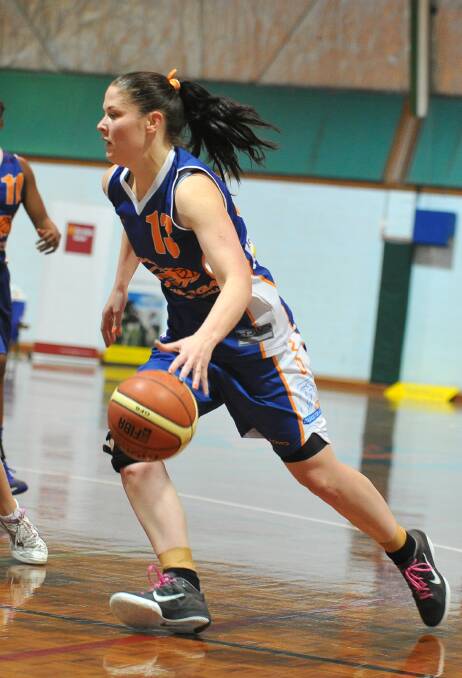 Caren Hugo playing for the Wagga Blaze in 2012. 