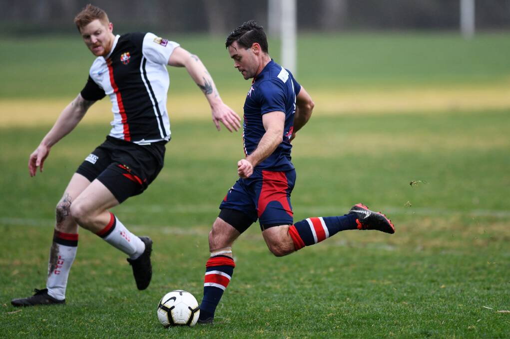 Henwood Park and Leeton United played out a scoreless draw at a wet and cold Rawlings Park on Sunday. 