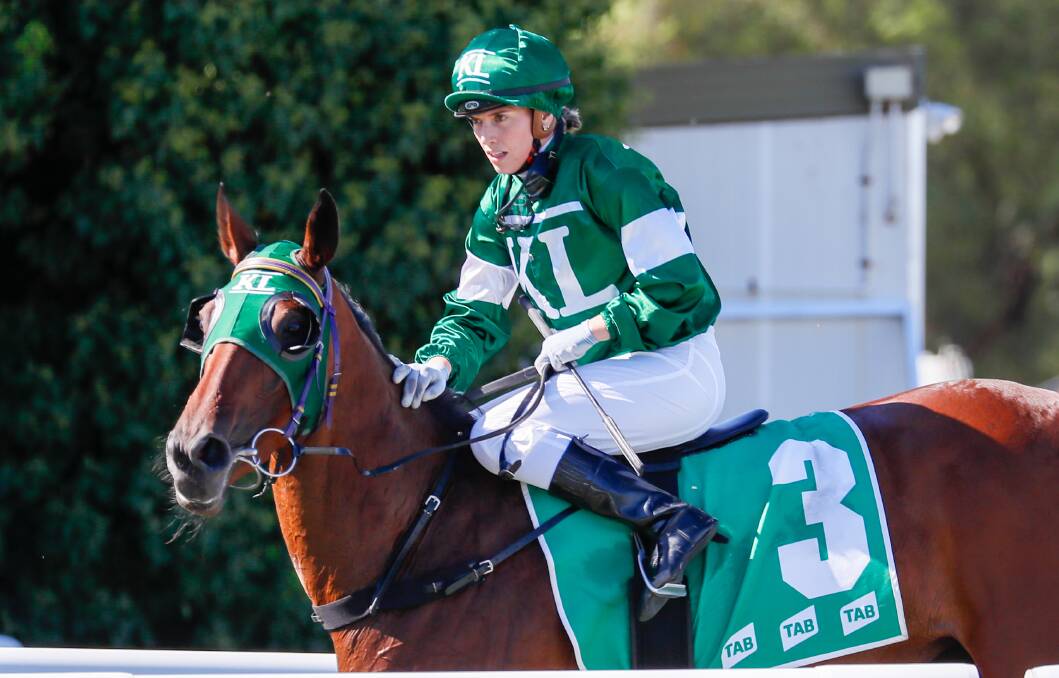 Kayla Nisbet has formed a strong bond with Wagga mare Asgarda. Picture by Les Smith