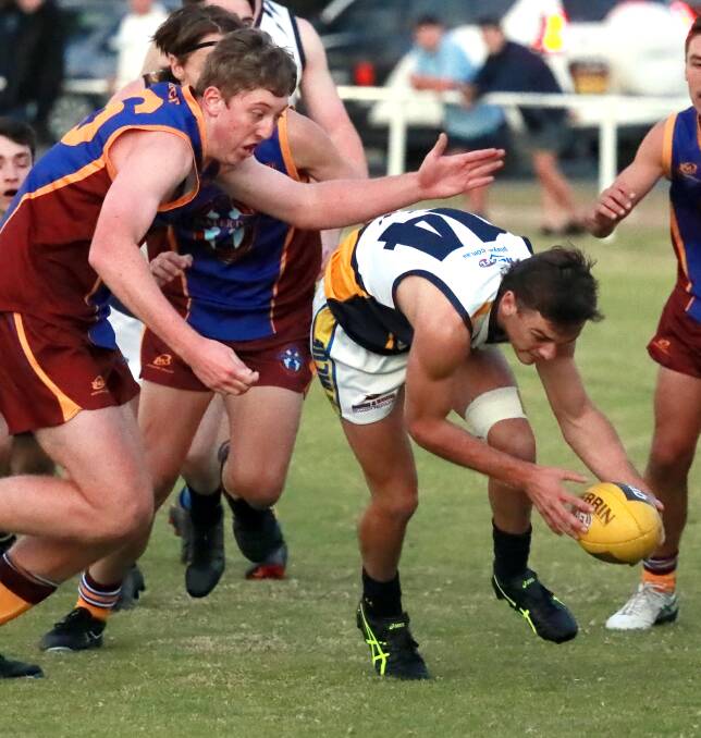 MAKING HIS MARK: Luke Lawrence, in action for Kooringal High School in the Carroll Cup, was a standout for Giants Academy in his NAB League debut last Saturday. Picture: Les Smith