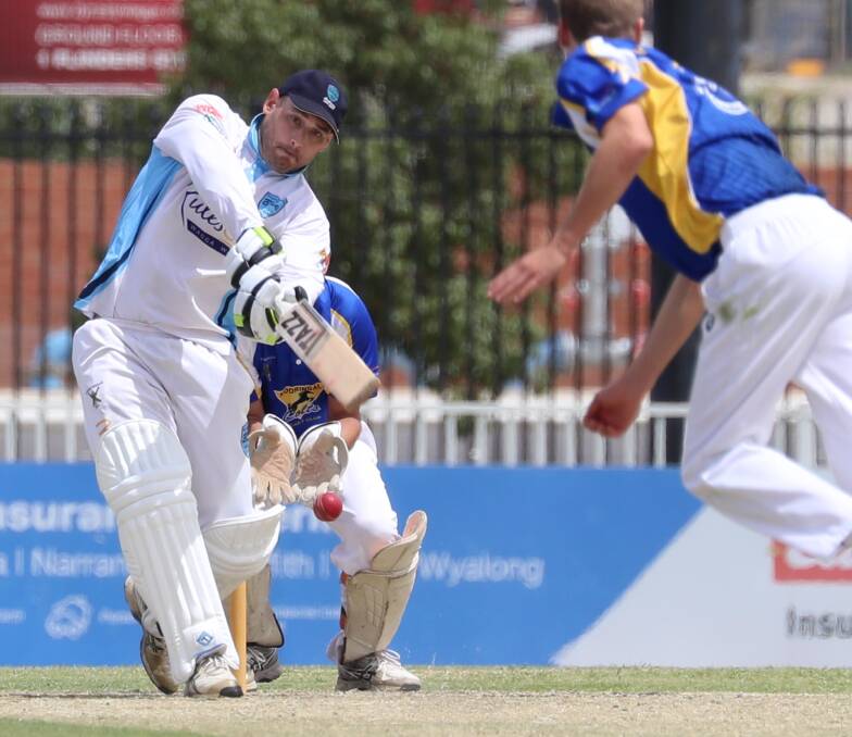 Jeremy Rowe in action with the bat last season. Picture: Les Smith