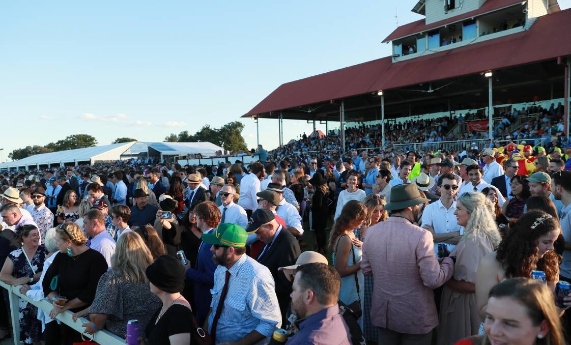SUCCESS: Murrumbidgee Turf Club hosted their biggest Wagga Gold Cup day crowd in more than 10 years last Friday. Picture: Les Smith